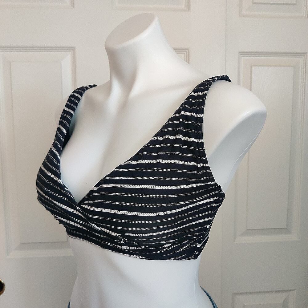 Nip Tuck Louise striped bikini top sz 8